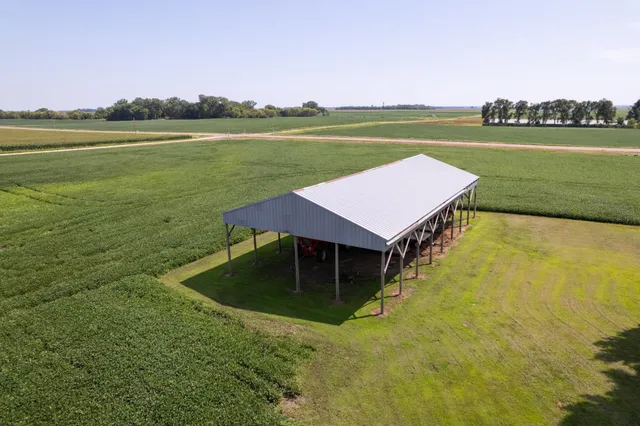 $625,000 | 19118 Aspen Avenue, Tracy, MN 56175