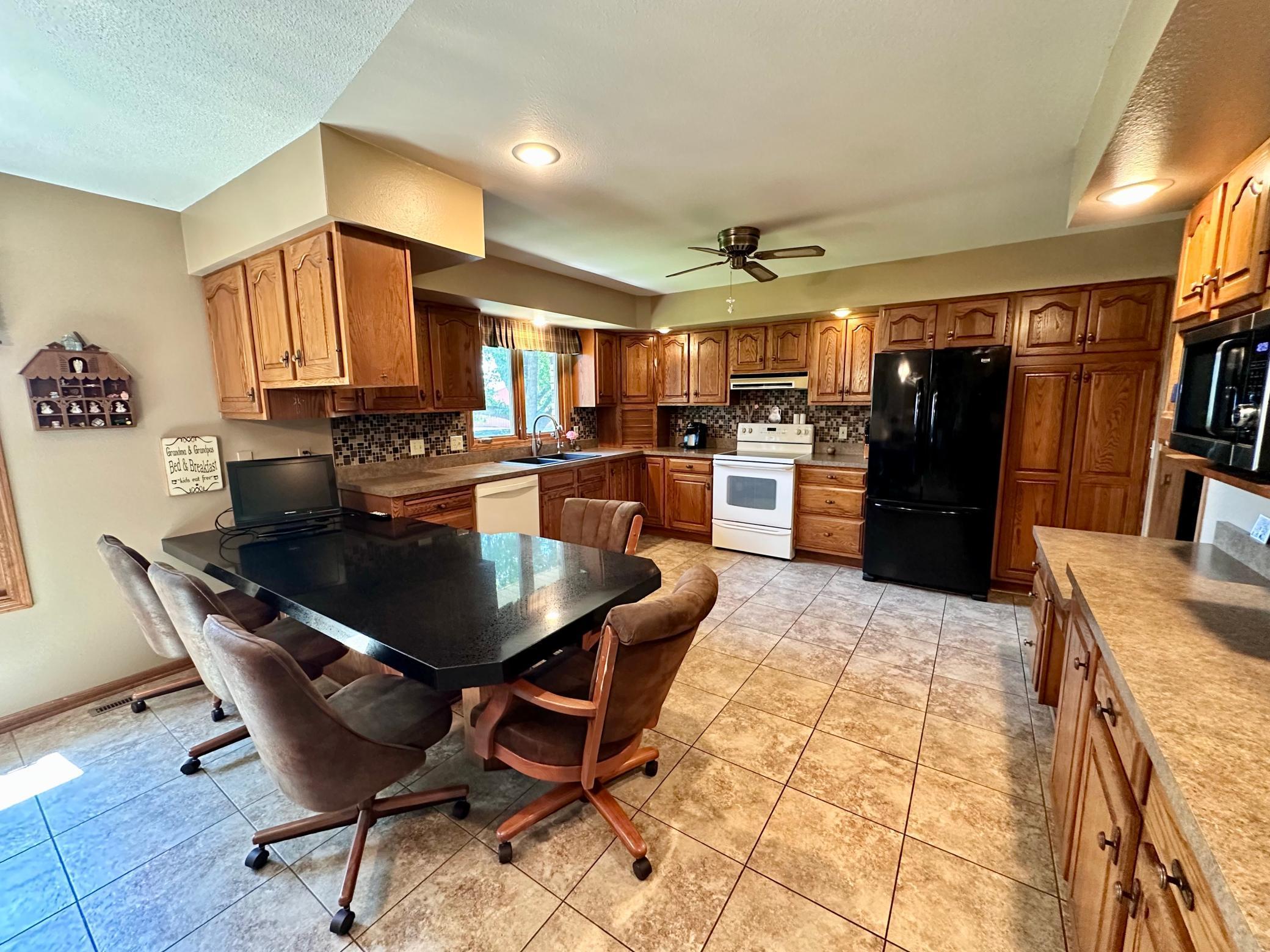 19118 Aspen Avenue Tracy, MN 56175 - Photo 8 of 62