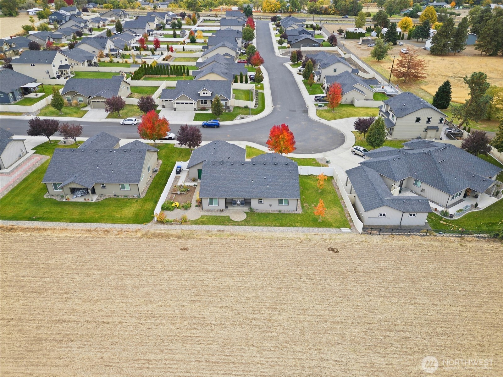 1339 Caprio Loop Walla Walla, WA 99362 - Photo 25 of 26 an aerial view of a houses with outdoor space