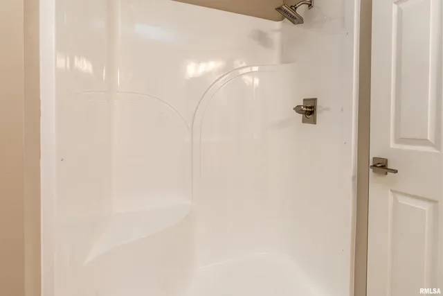 $370,000 | 1605 South Eugene Lane, Marion, IL 62959