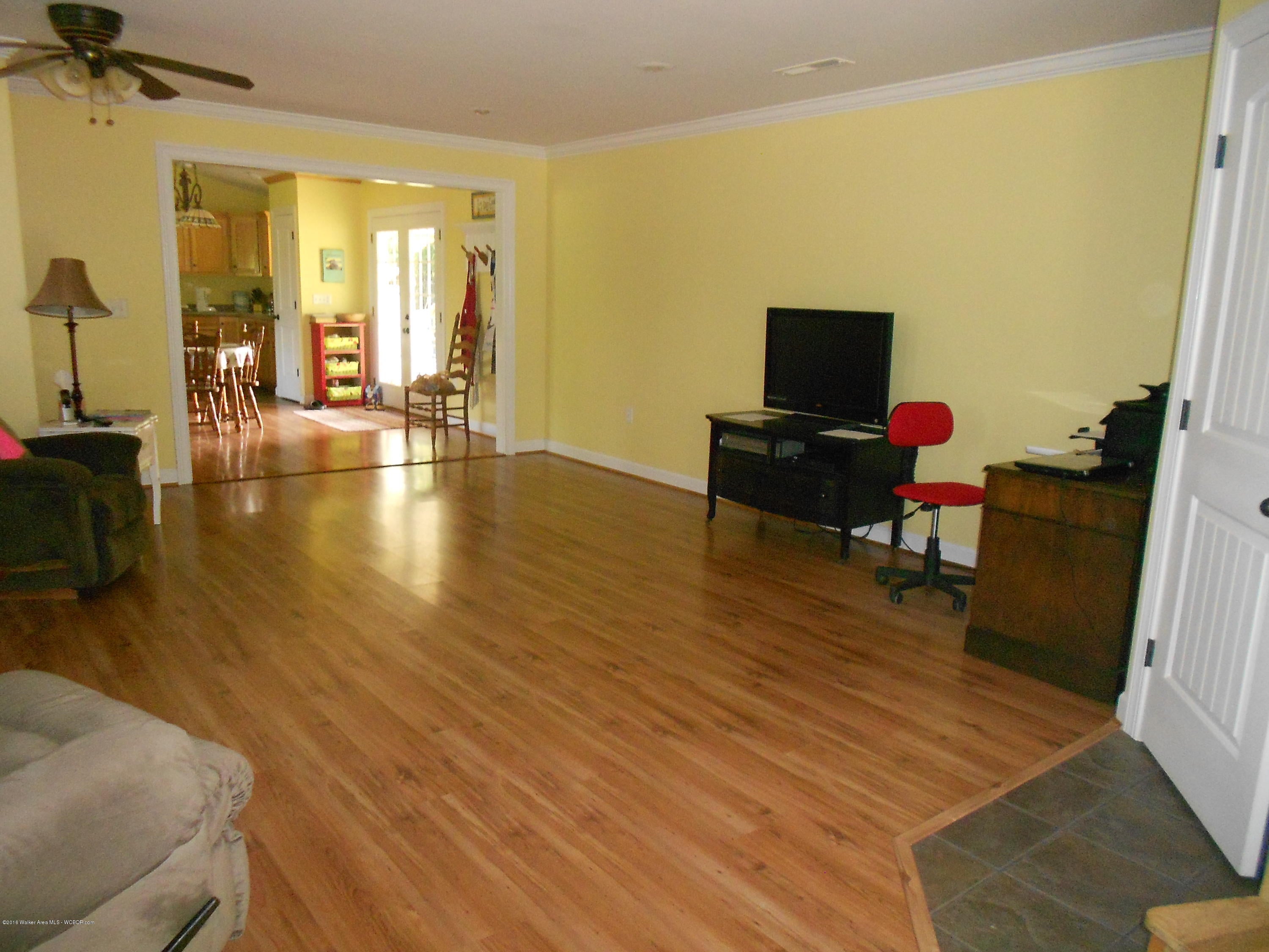 1123 Herman Road Jasper, AL 35503 - Photo 4 of 20 Gallery Image 4