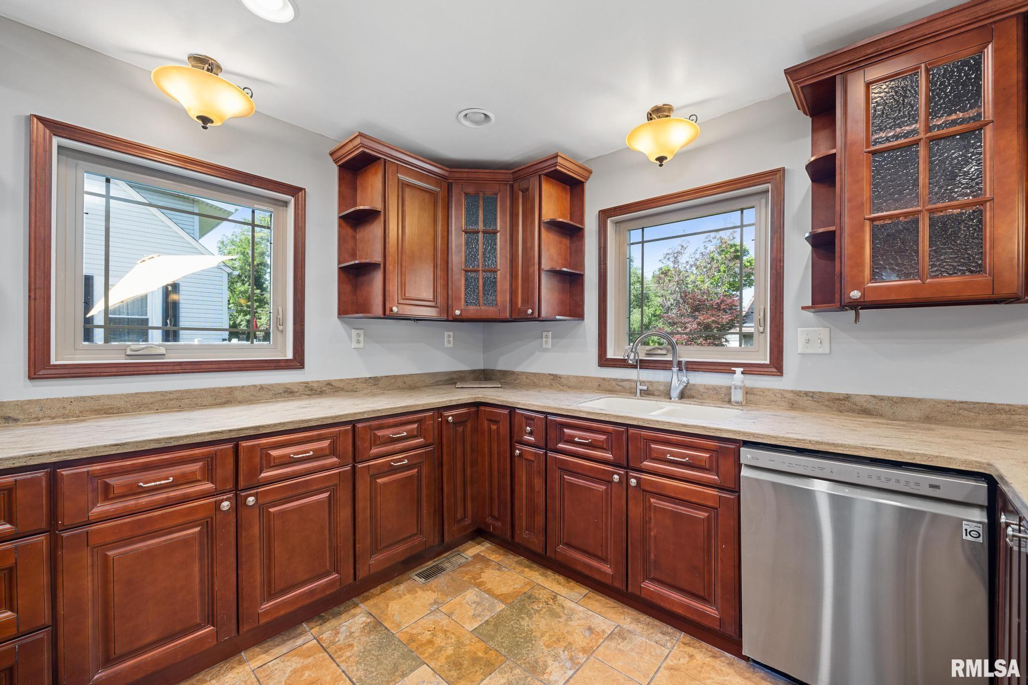 315 North Ida Street Lacon, IL 61540 - Photo 12 of 32