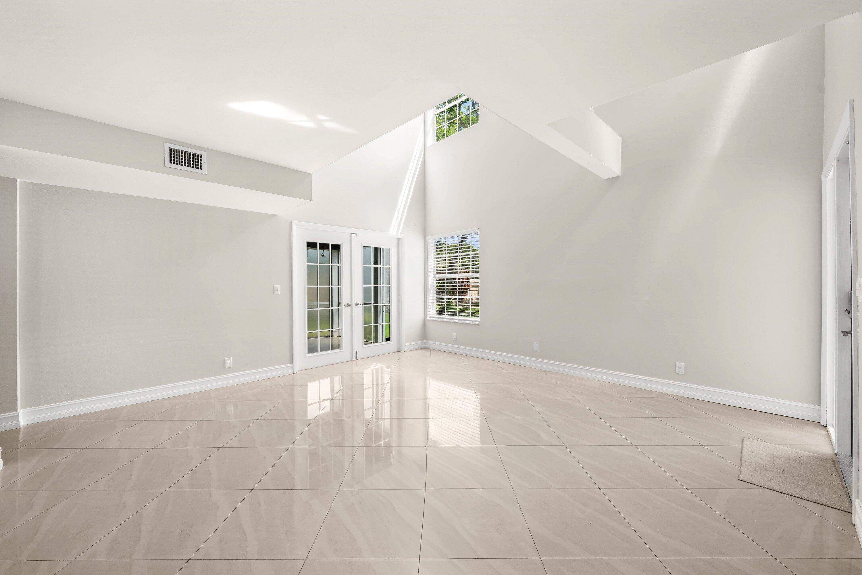5331 Buckhead Circle, Unit 1030 Boca Raton, FL 33431 - Photo 10 of 50 009-5331BuckheadCircle-BocaRaton-FL-3348