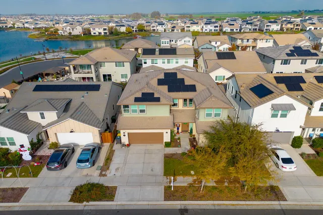 $998,997 | 2281 Garden Farms Avenue, Lathrop, CA 95330