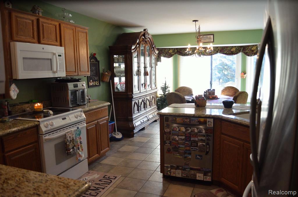 34348 Country Meadow Road Chesterfield, MI 48047 - Photo 6 of 20