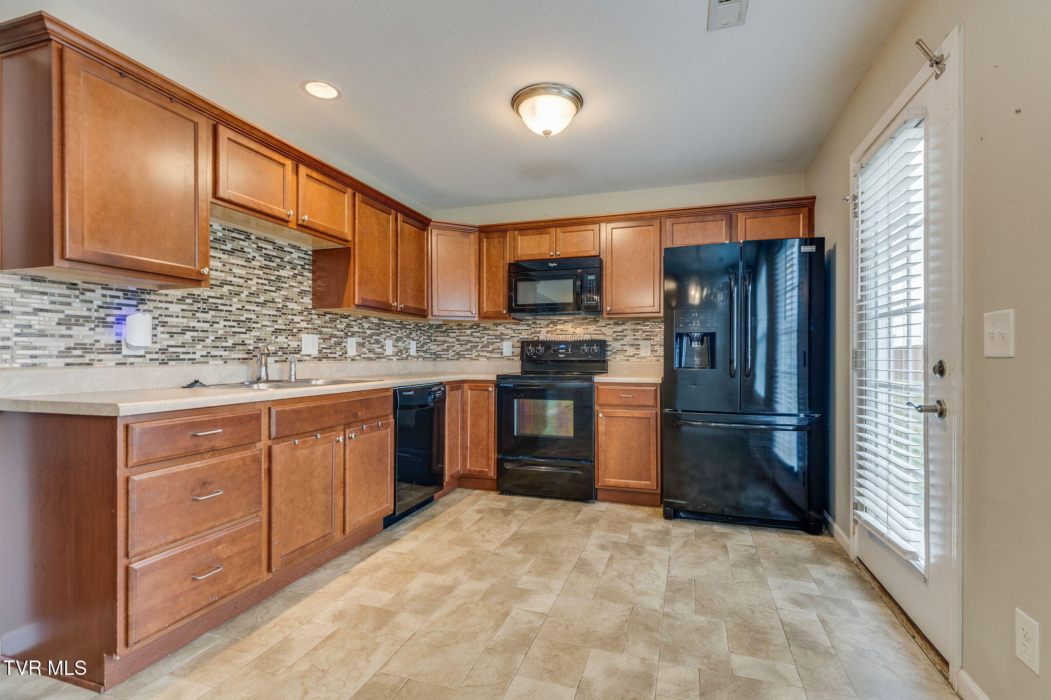 396 Jonesboro Road, Unit 35H Piney Flats, TN 37686 - Photo 10 of 28 009