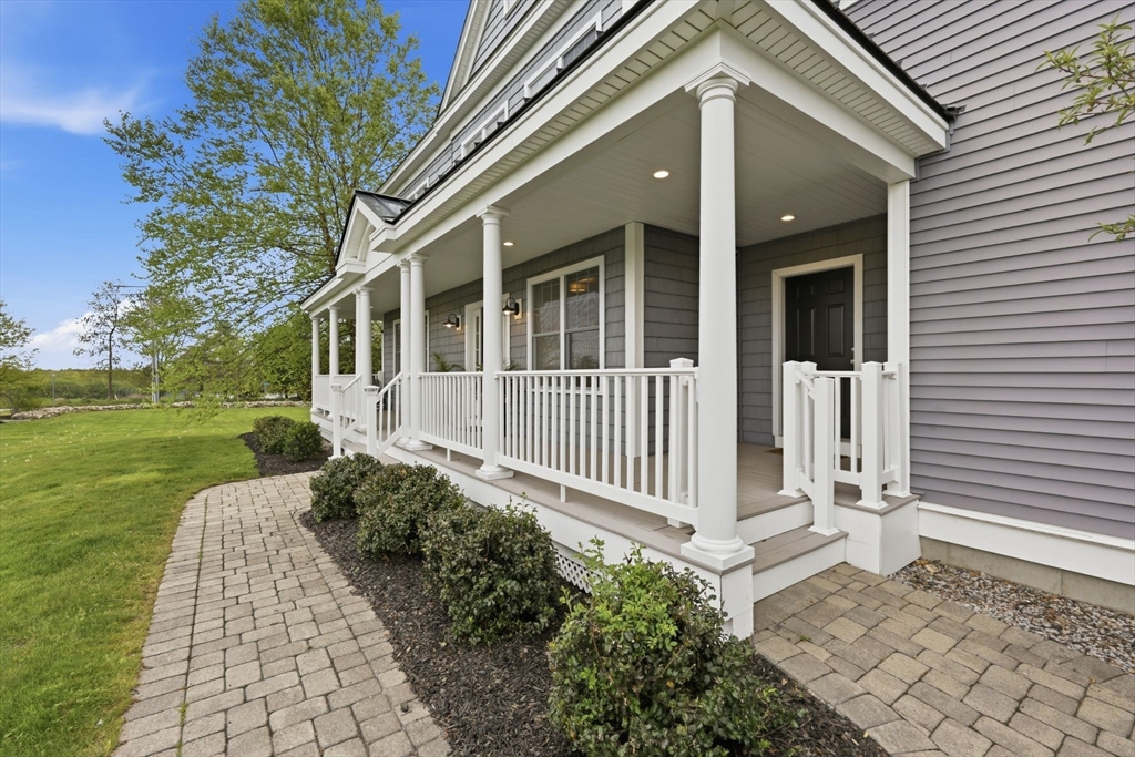 39 Summit Pointe Drive Ashland, MA 01721 - Photo 3 of 42