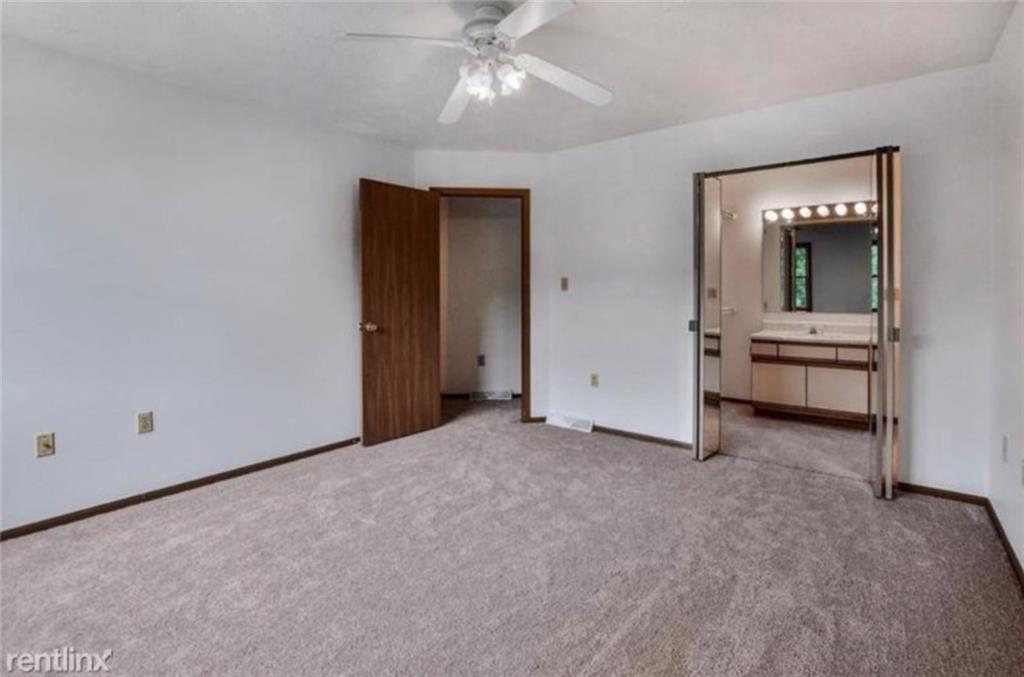 9254 Highland Road Pittsburgh, PA 15237 - Photo 11 of 18 Gallery Image 11