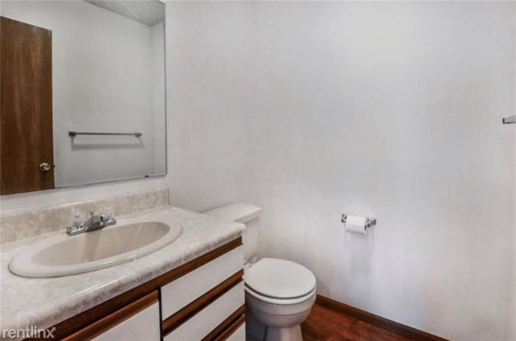 9254 Highland Road Pittsburgh, PA 15237 - Photo 8 of 18 Gallery Image 8