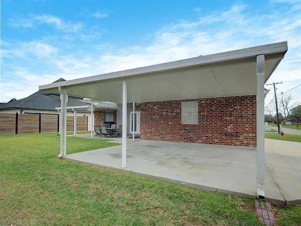 $424,900 | 701 Cazalard Street, Belle Chasse, LA 70037
