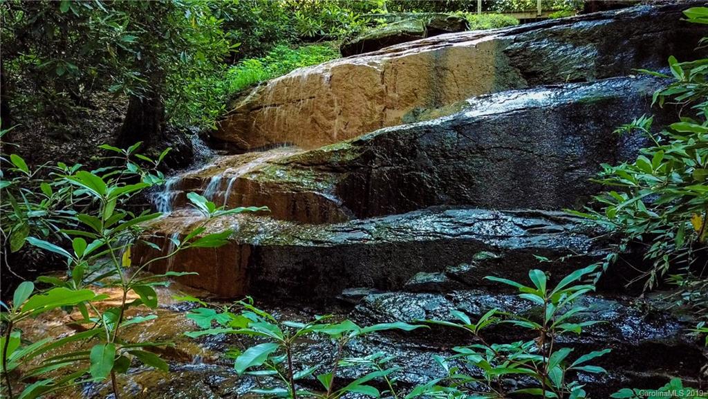 246 Ralphs Rock Ridge Road Hendersonville, NC 28739 - Photo 3 of 8