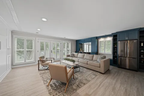 $2,210,000 | 432 Harvard Avenue, Fontana, WI 53125