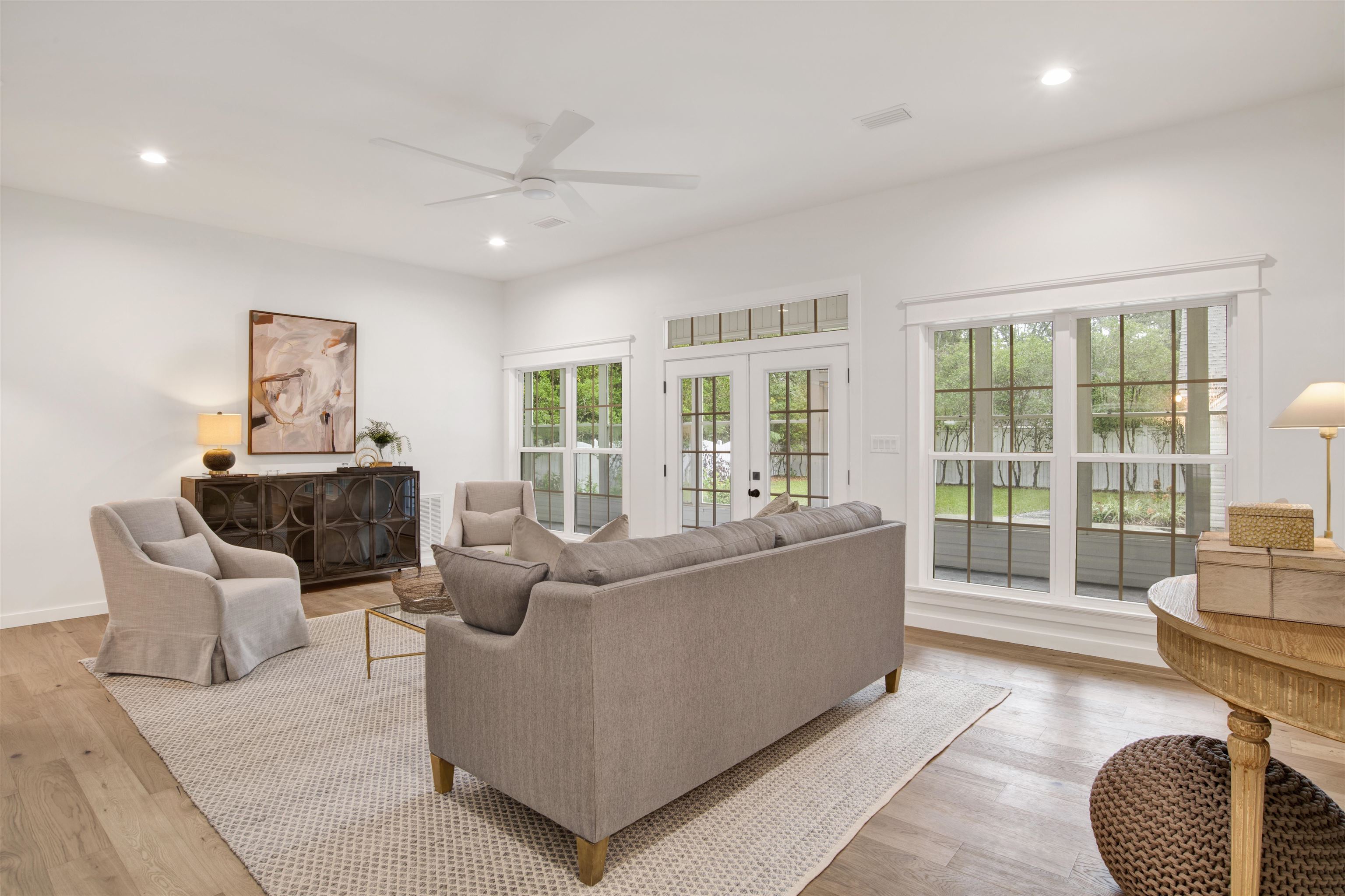505 Dyson Street Fairhope, AL 36532 - Photo 7 of 50 Living Room