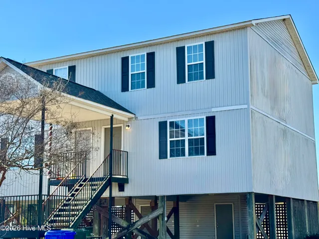 $1,200 | 2140 Sanibelle Lane, Unit B, Greenville, NC 27834