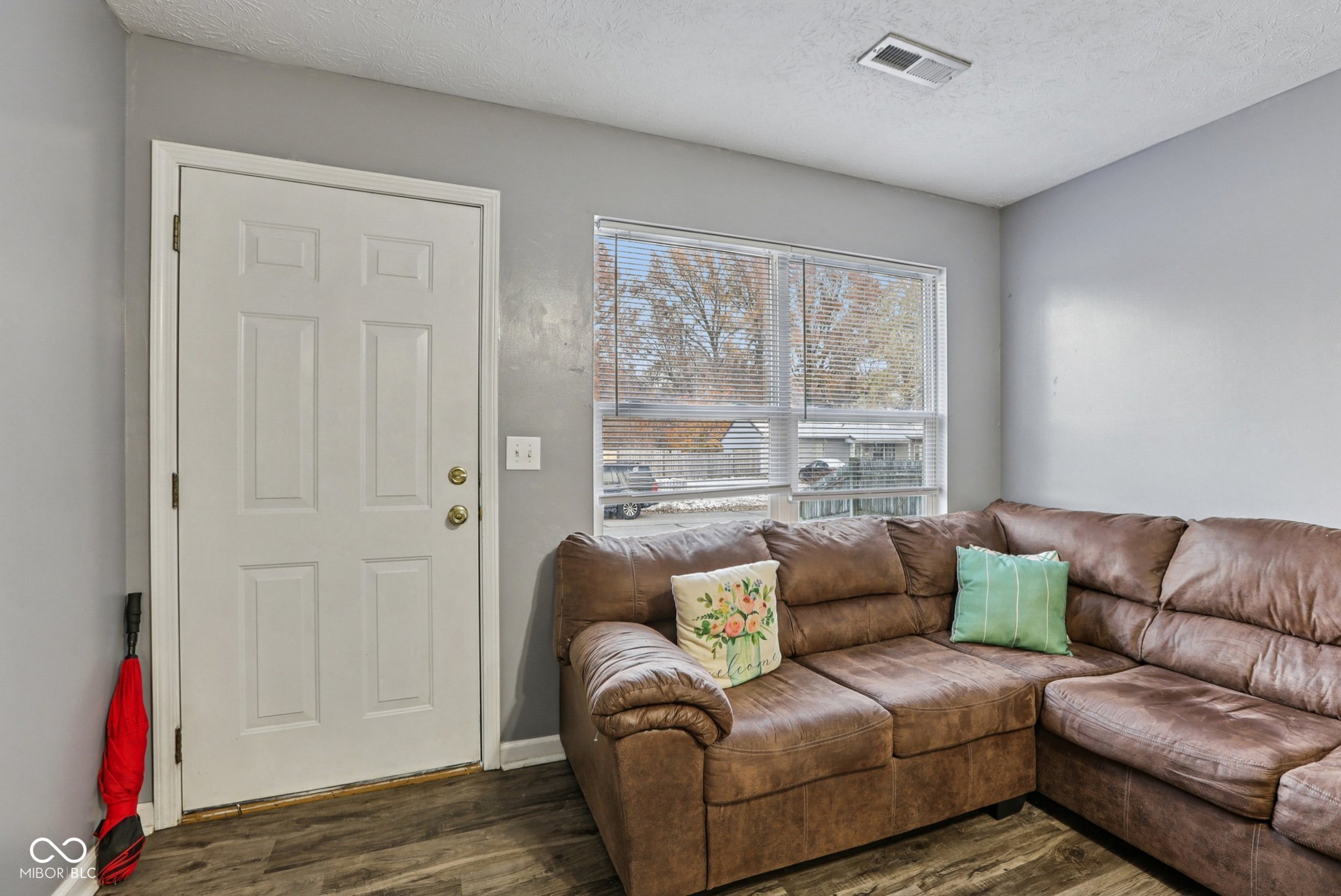 1905 East Balsam Court Anderson, IN 46011 - Photo 4 of 27