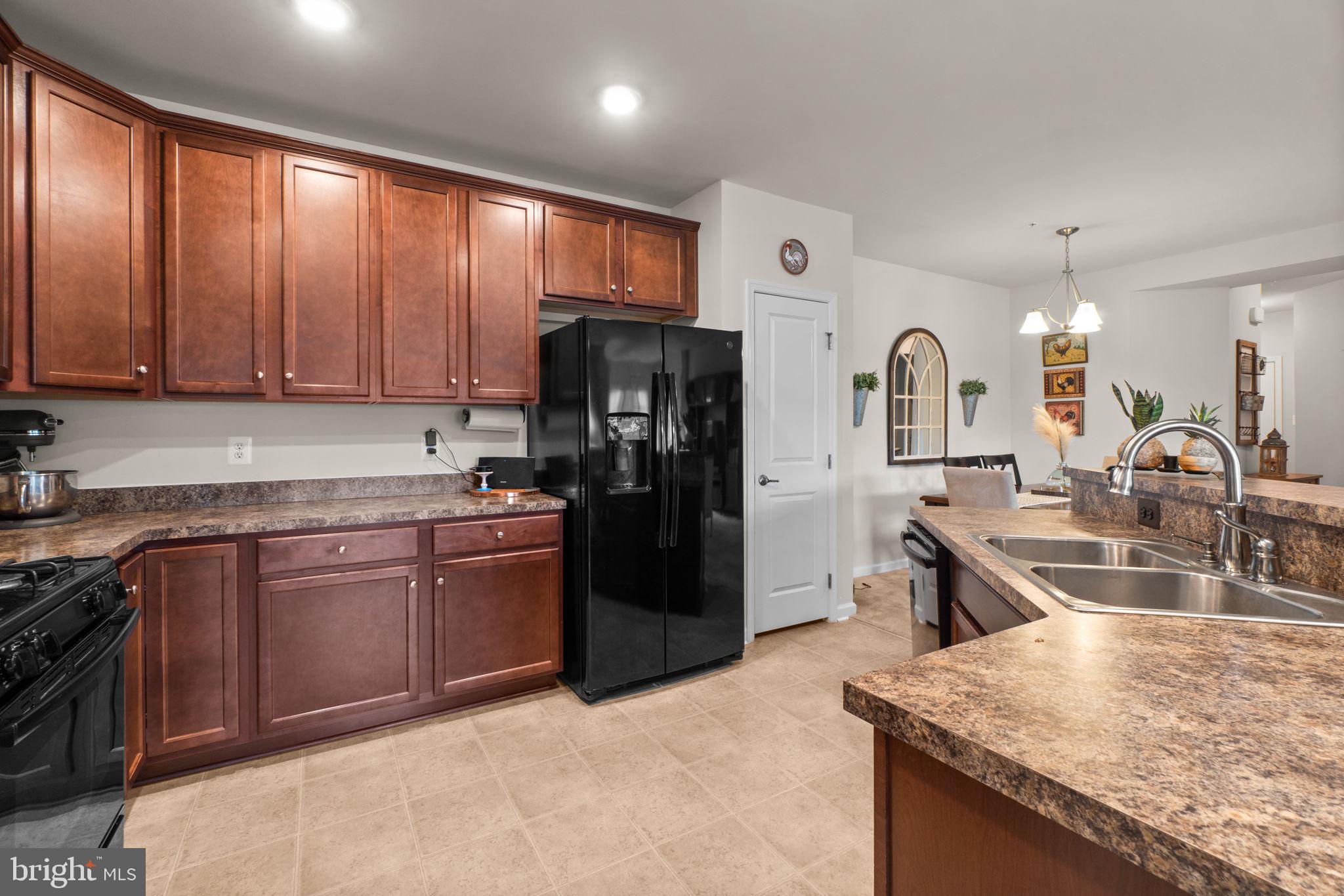 4861 Finnical Way, Unit 203 Frederick, MD 21703 - Photo 12 of 32 Kitchen