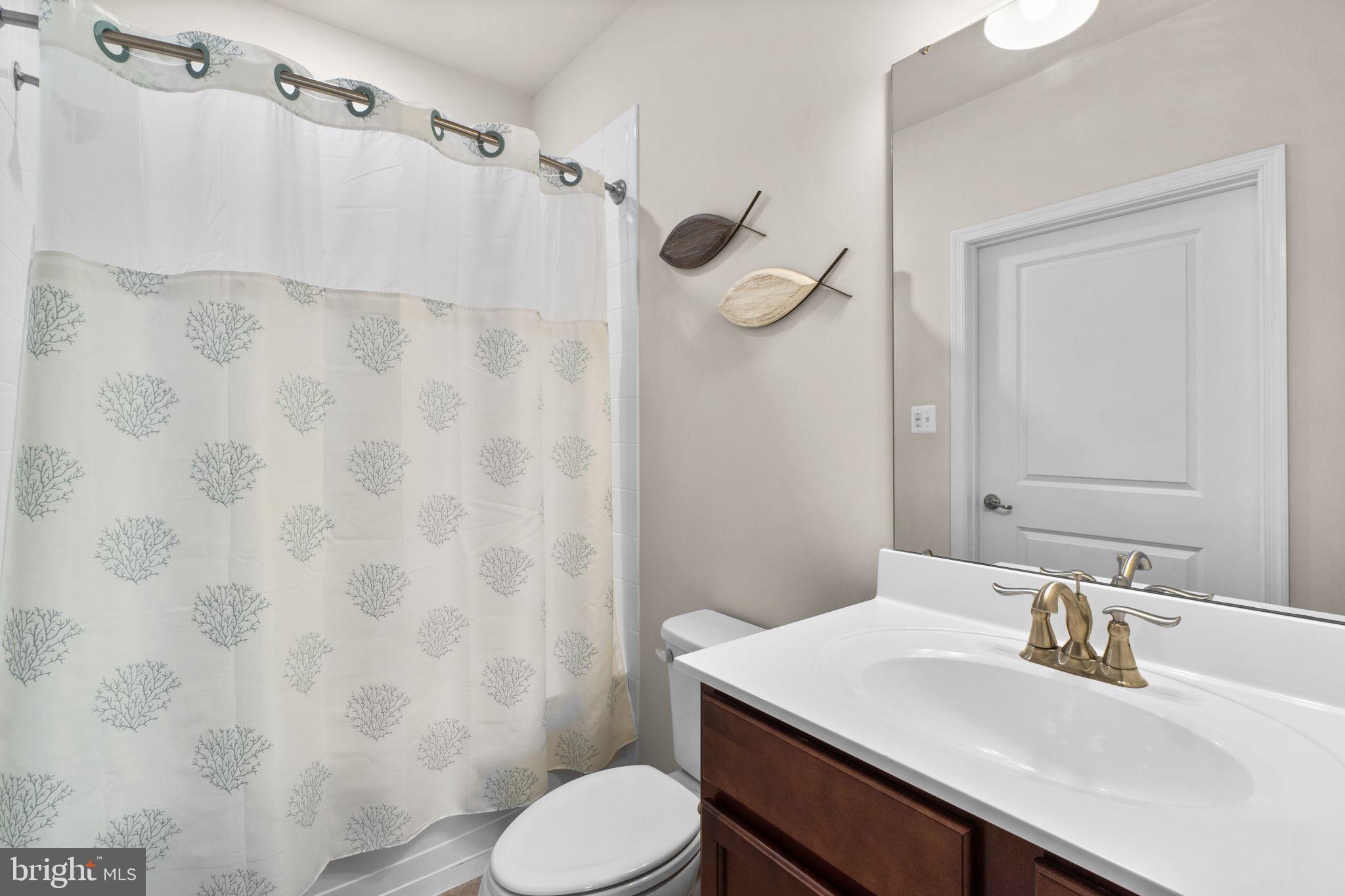 4861 Finnical Way, Unit 203 Frederick, MD 21703 - Photo 22 of 32 Hall Bathroom