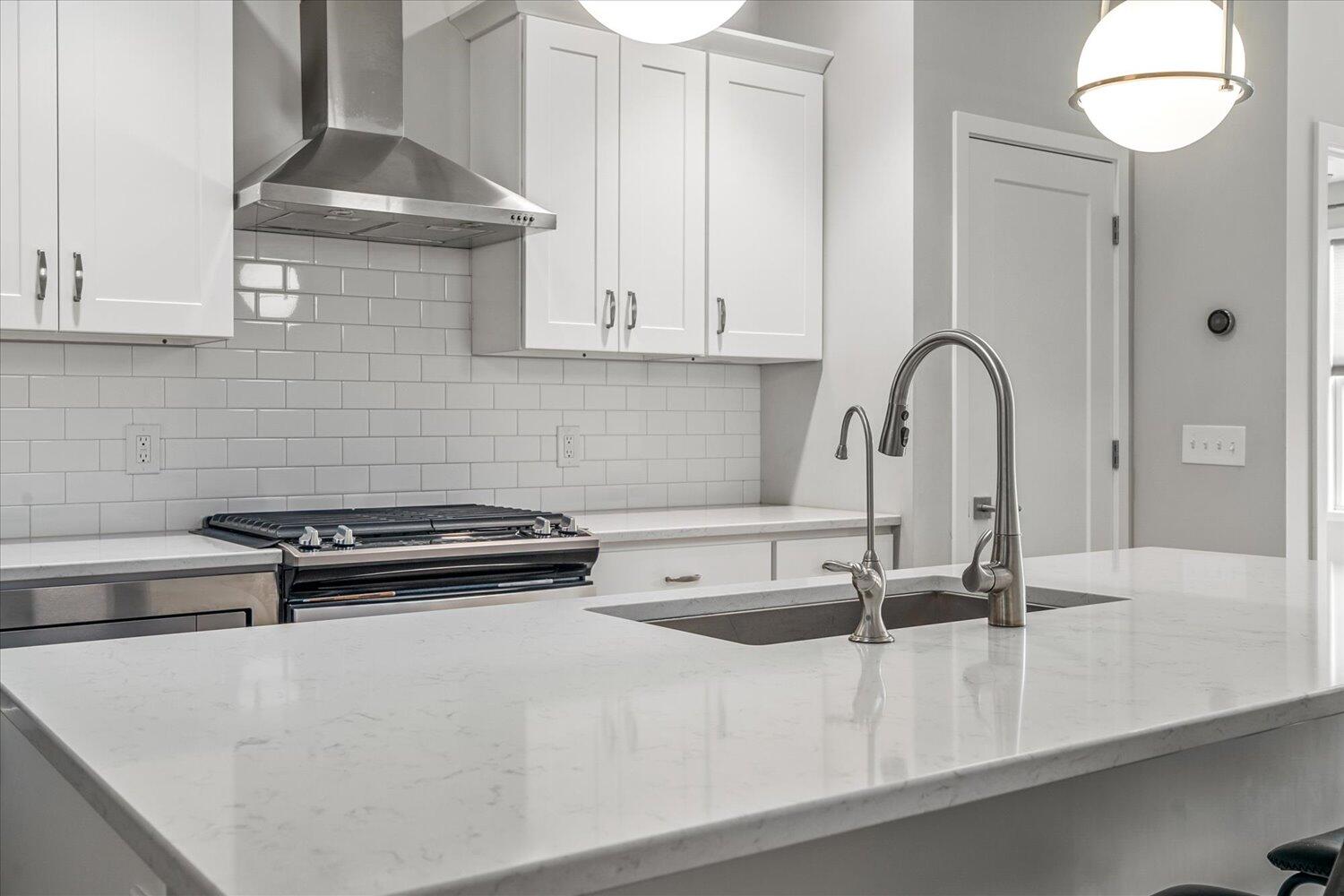 4065 Enclave Way Kalamazoo, MI 49009 - Photo 3 of 46 06-WM4065enclave-16