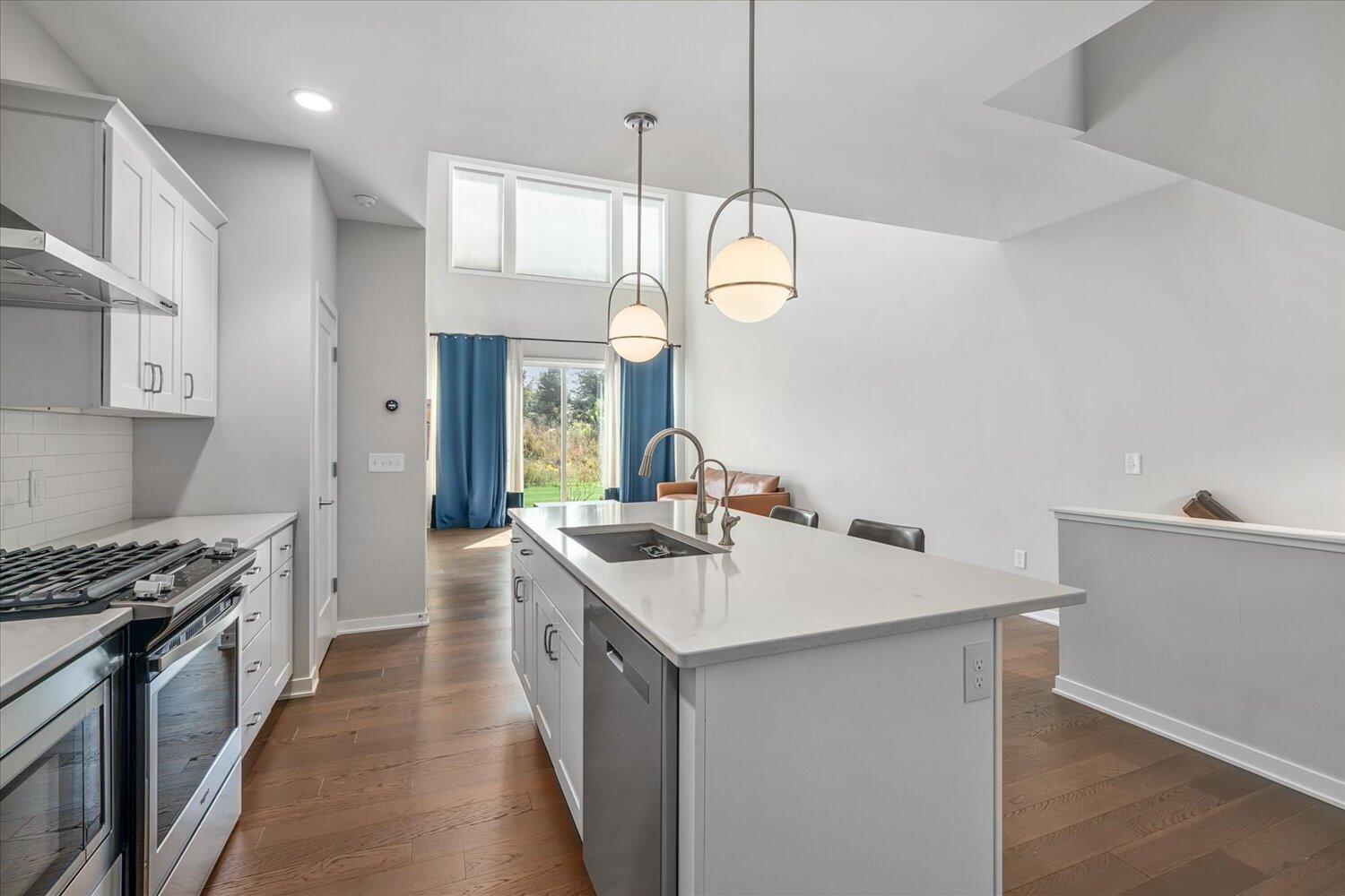 4065 Enclave Way Kalamazoo, MI 49009 - Photo 5 of 46 08-WM4065enclave-3-2