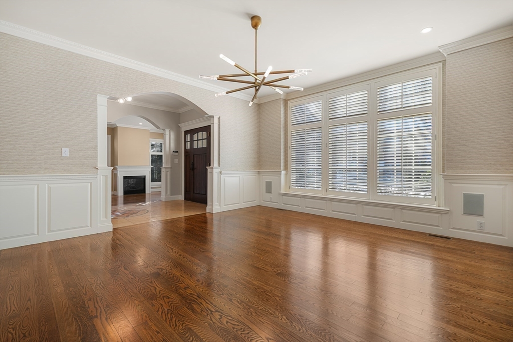47 Lovett Road Newton, MA 02459 - Photo 5 of 42