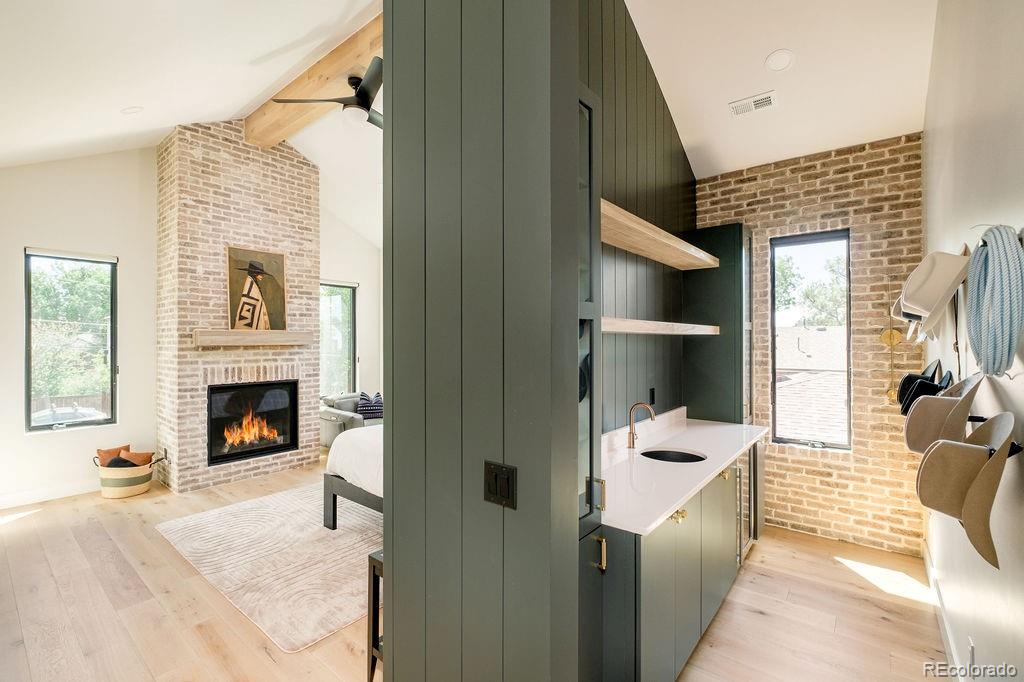 1074 South Cook Street Denver, CO 80209 - Photo 17 of 42 Gallery Image 17