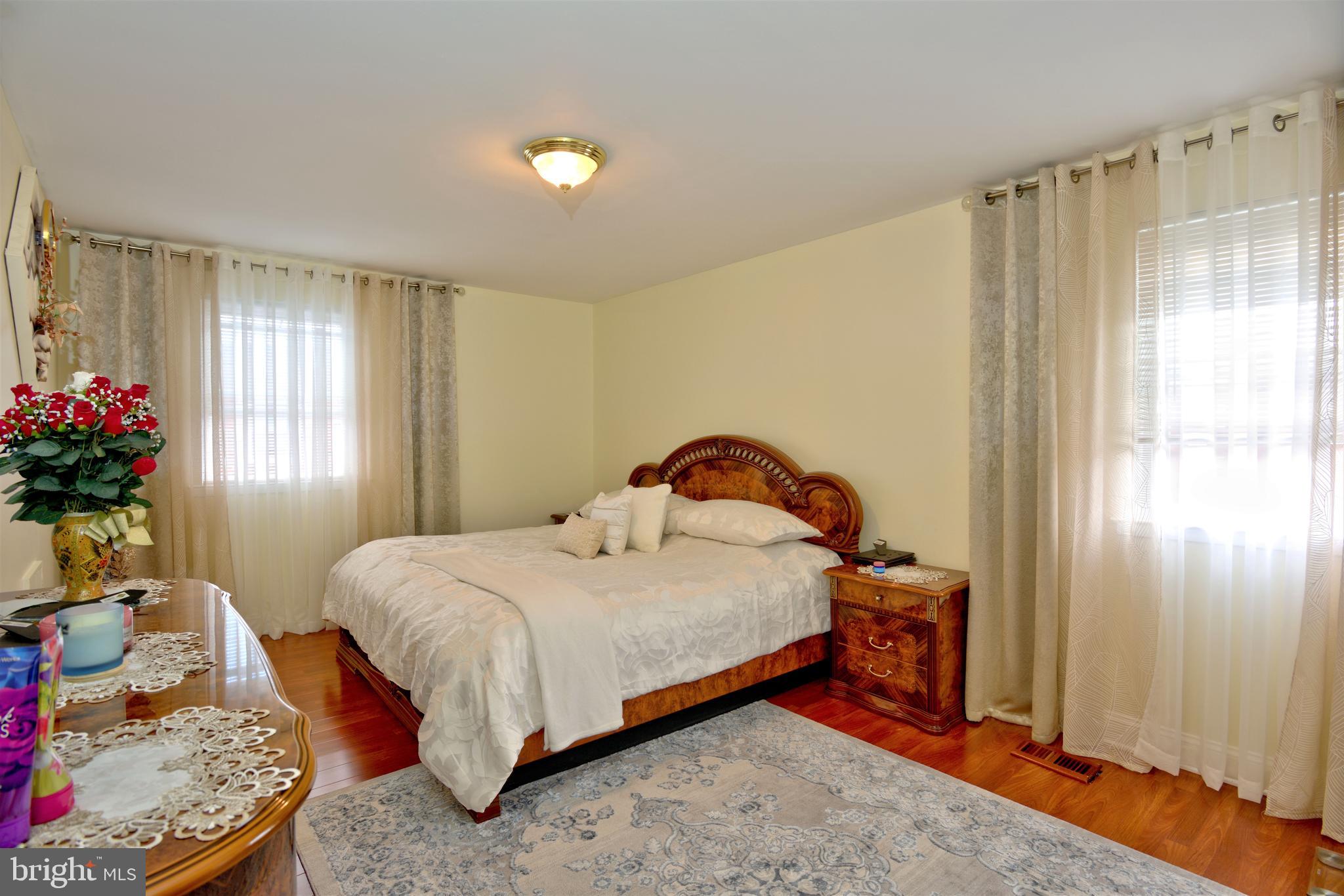 11945 Dumont Road Philadelphia, PA 19116 - Photo 15 of 29 Gallery Image 15