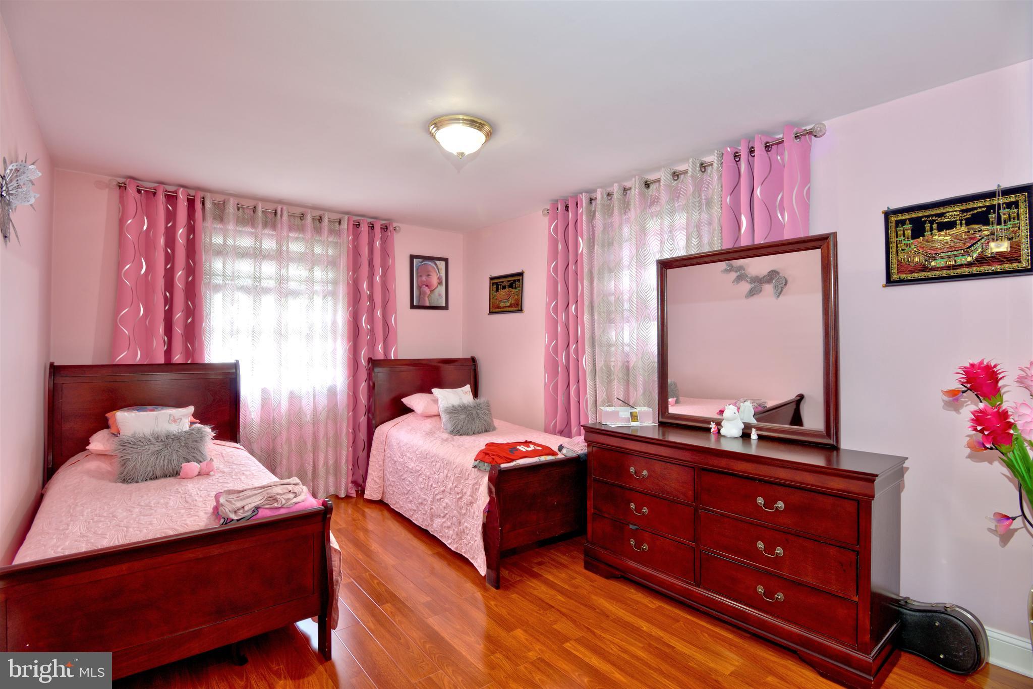 11945 Dumont Road Philadelphia, PA 19116 - Photo 17 of 29 Gallery Image 17