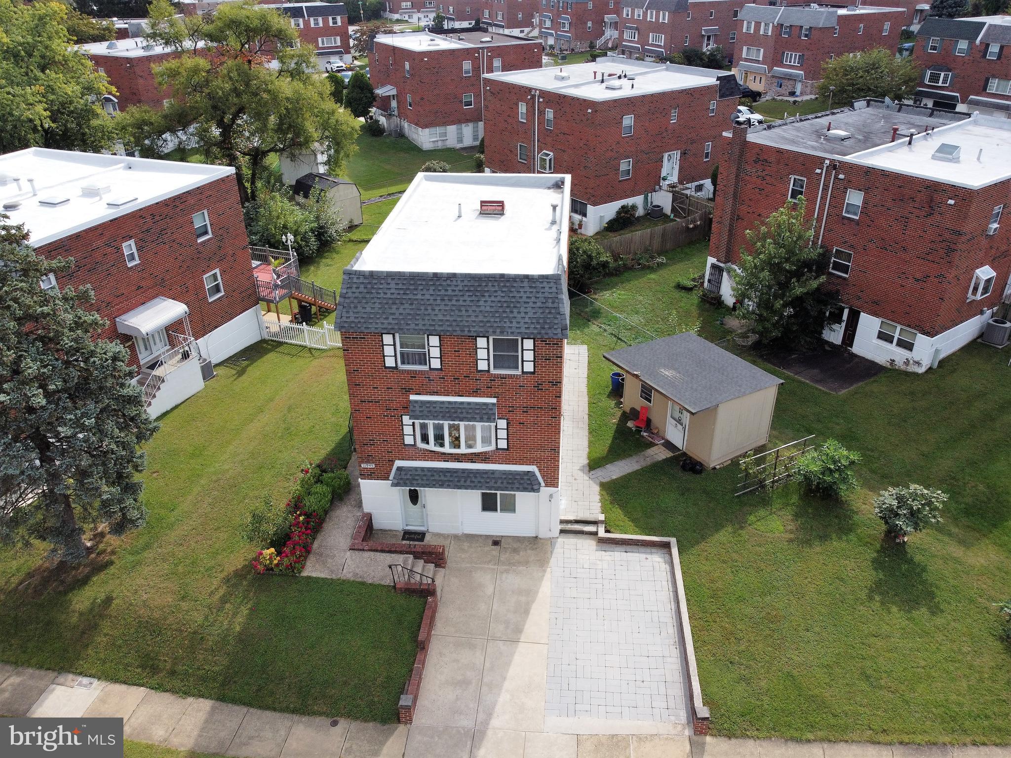 11945 Dumont Road Philadelphia, PA 19116 - Photo 27 of 29 Gallery Image 27
