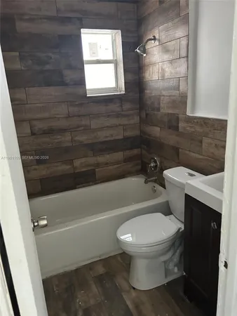 $2,100 | 730 Southwest 4th Street, Unit A, Dania Beach, FL 33004
