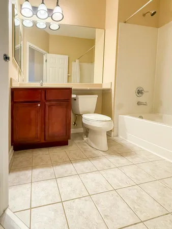 $360,000 | 345 Sundown Court, Unit B, Wauconda, IL 60084