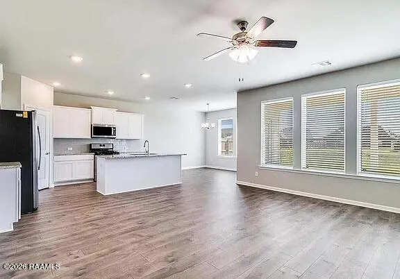 $2,100 | 115 Rue Chateau Royal Drive, Youngsville, LA 70592