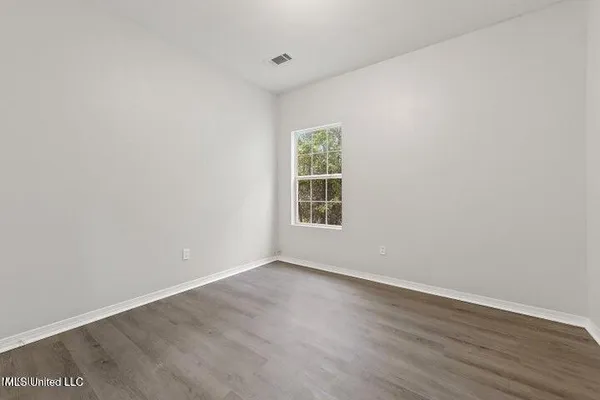 $1,550 | 6118 East Benton Street, Bay St. Louis, MS 39520