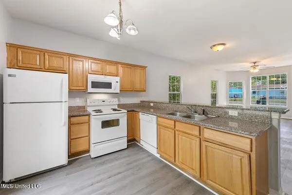 $1,550 | 6118 East Benton Street, Bay St. Louis, MS 39520