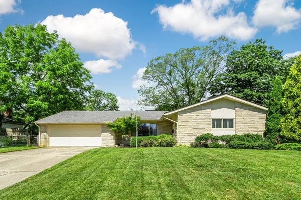 $424,900 | 4145 Kendale Road, Columbus, OH 43220
