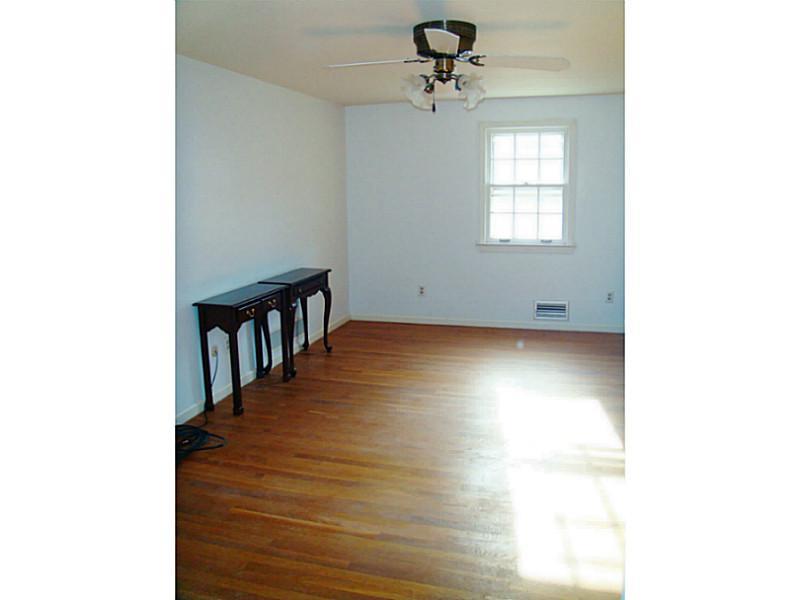 941 Old Hickory Road Mt. Lebanon, PA 15243 - Photo 14 of 25 Master Bedroom.