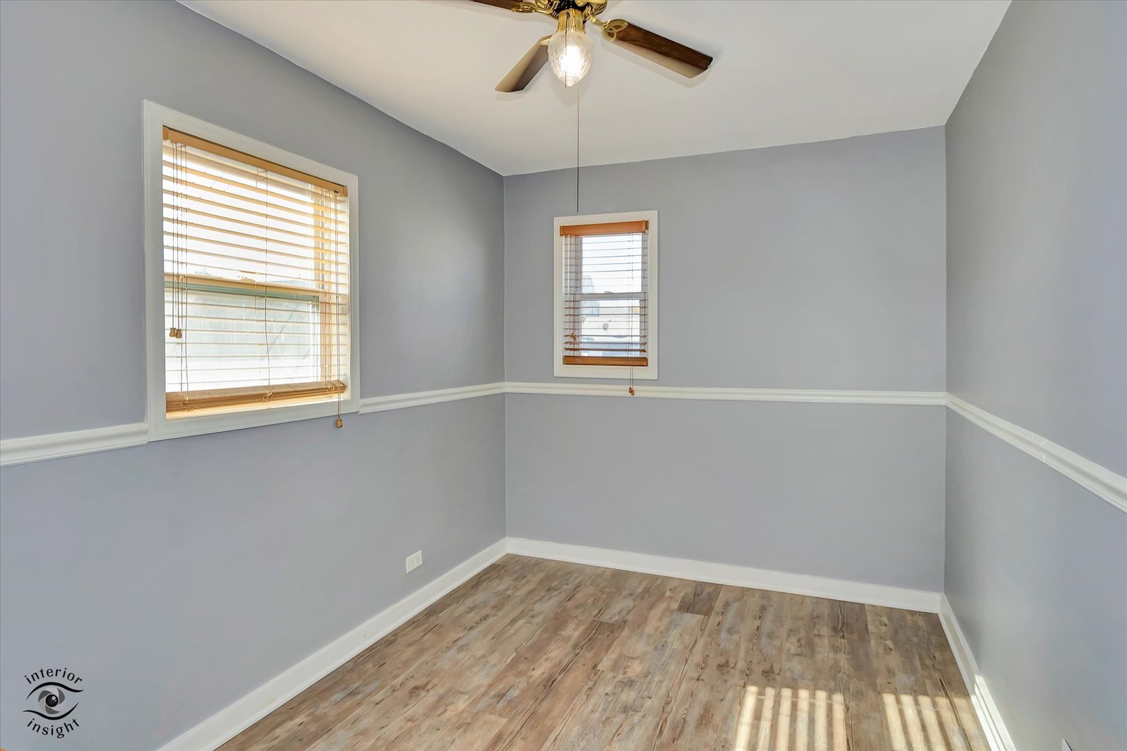 7515 West 61st Street Summit, IL 60501 - Photo 11 of 32 an empty room with a window