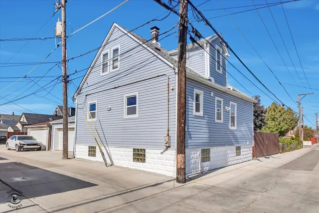 $249,900 | 7515 West 61st Street, Summit, IL 60501