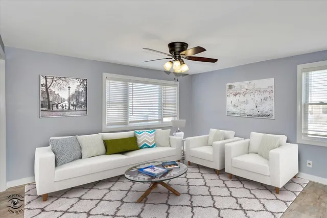 $249,900 | 7515 West 61st Street, Summit, IL 60501