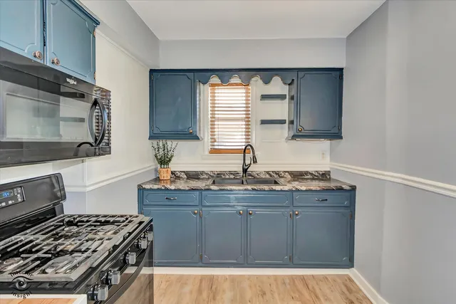 $249,900 | 7515 West 61st Street, Summit, IL 60501