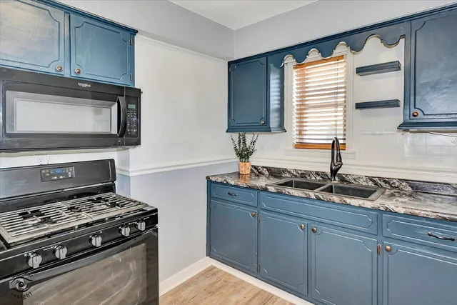 $249,900 | 7515 West 61st Street, Summit, IL 60501