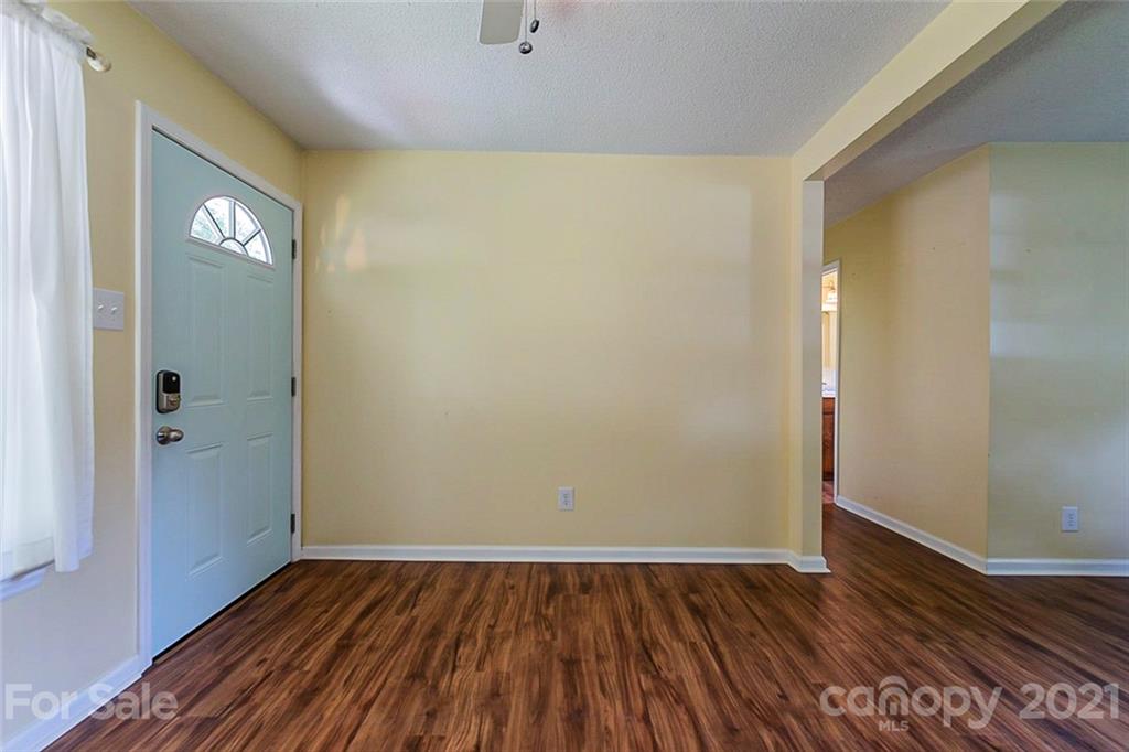 171 Sleepy Hollow Road Fort Mill, SC 29715 - Photo 8 of 14 Gallery Image 8