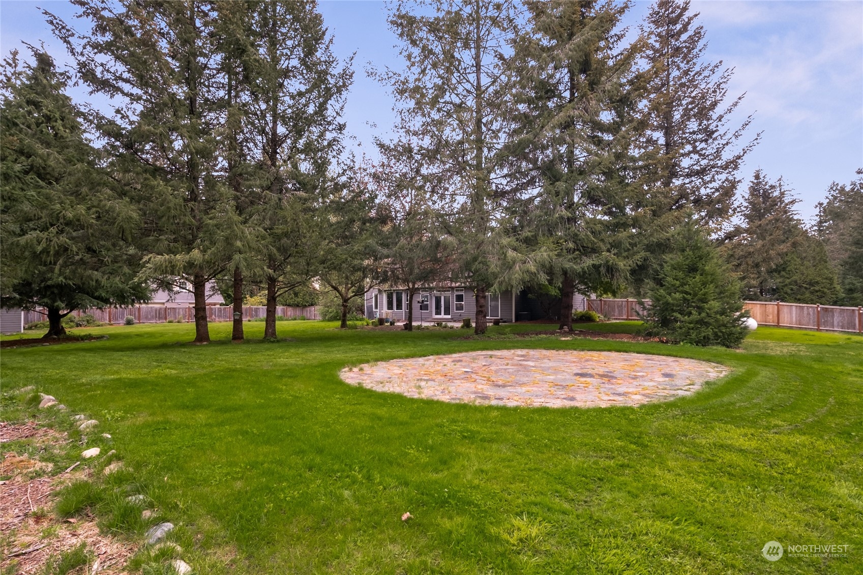 24827 247th Place Southeast Maple Valley, WA 98038 - Photo 28 of 33 a view of a basketball court