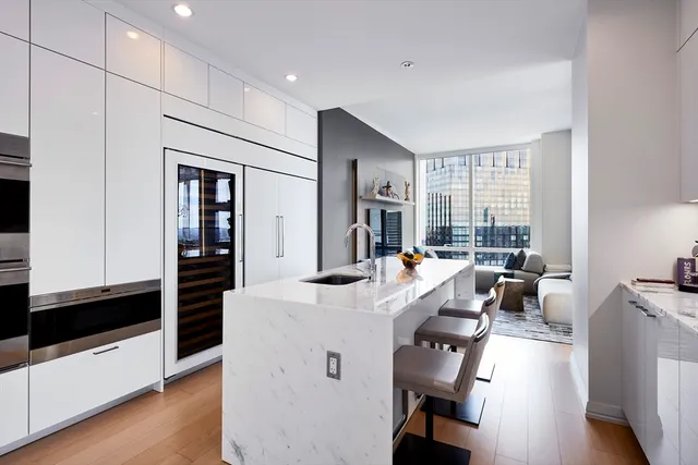 $20,000 | 1 Franklin Street, Unit 5206, Boston, MA 02110