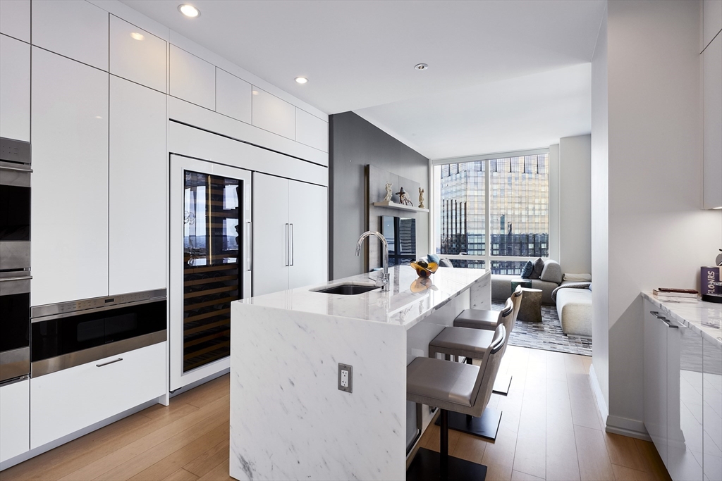 1 Franklin Street, Unit 5206 Boston, MA 02110 - Photo 10 of 36