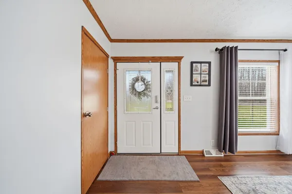 $299,900 | 7454 Ann Arbor Road, Jackson, MI 49201