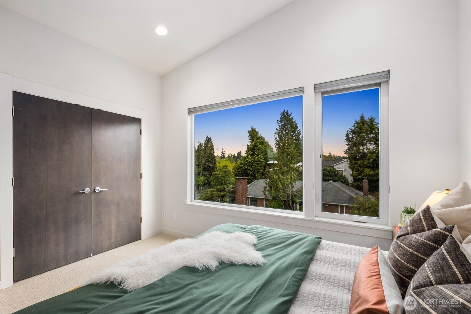 3912 Southwest Brandon Street Seattle, WA 98136 - Photo 11 of 25