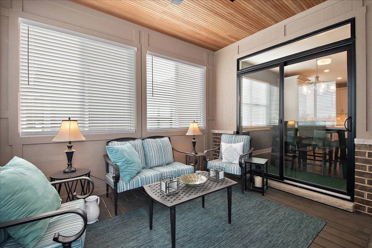 1330 Lacoma Drive Lockport, IL 60441 - Photo 29 of 36 a living room with furniture and a window
