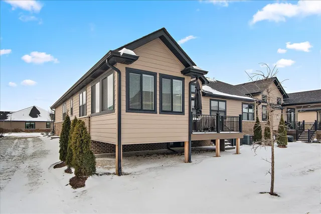 $619,900 | 1330 Lacoma Drive, Lockport, IL 60441