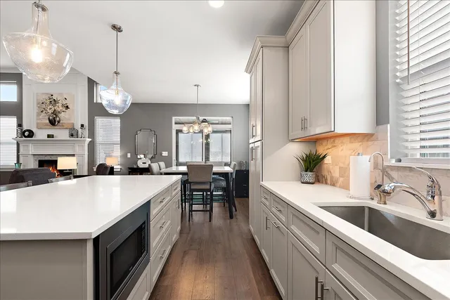 $619,900 | 1330 Lacoma Drive, Lockport, IL 60441