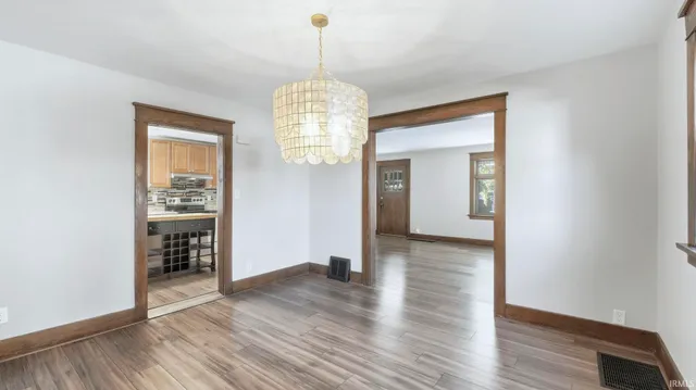 $198,000 | 121 East Branning Avenue, Fort Wayne, IN 46806